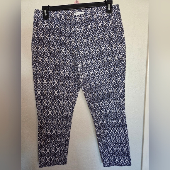 Katherine Barclay Blue and White Patterned Garment Pants! - Picture 1 of 8
